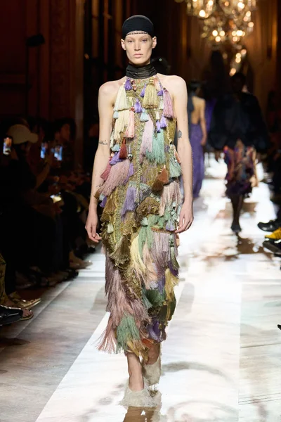 Look 53